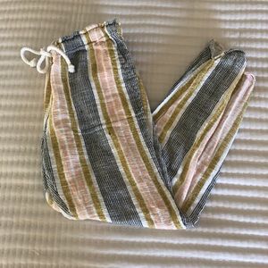 Rip curl pants size small